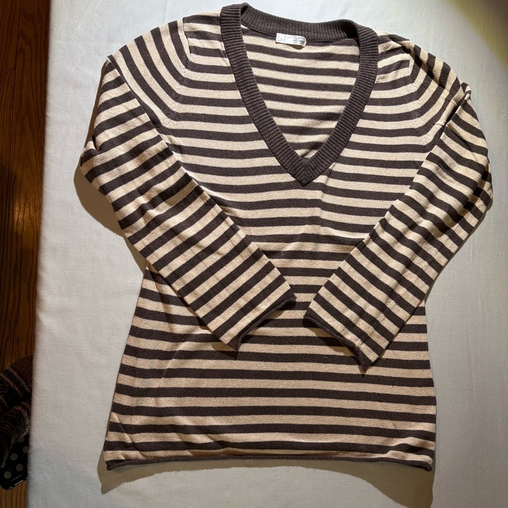 Old‎ Navy V-Neck Sweater - Brown and Cream Stripes